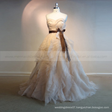 Graceful Sweet Heart Sleeveless Ruffle ORG Sash Wedding Dress Chapel Train